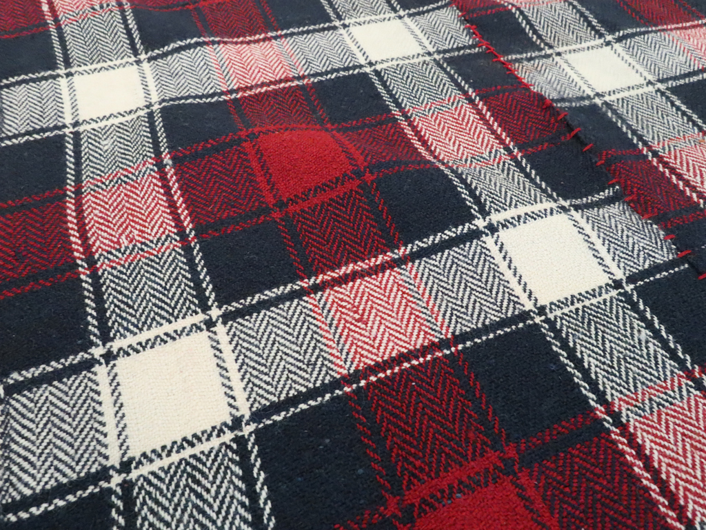 Vintage Persian Square Textile, No.29023 - Gsblank