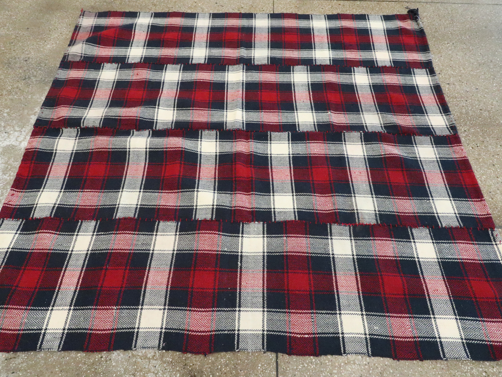 Vintage Persian Square Textile, No.29023 - Gsblank