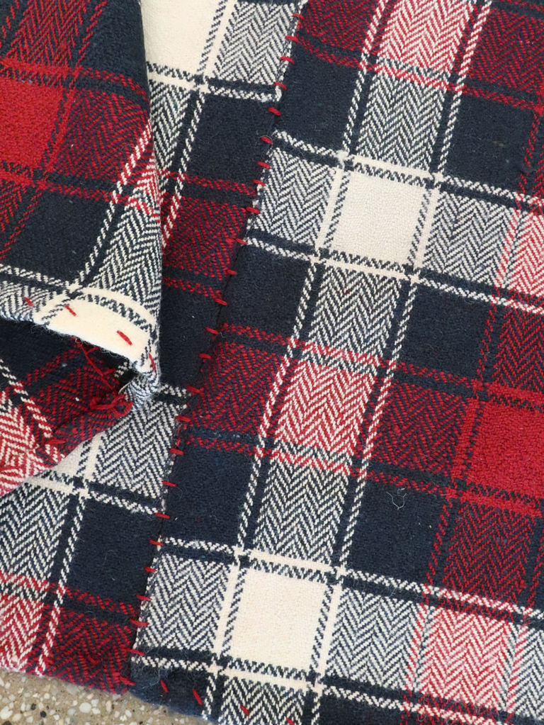 Vintage Persian Square Textile, No.29023 - Gsblank