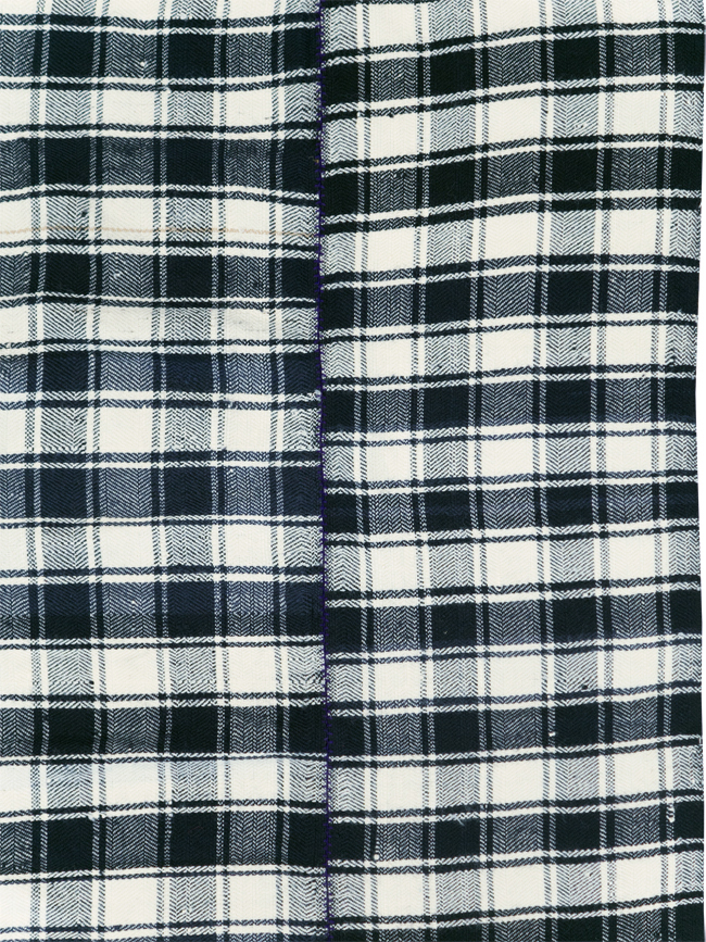 Vintage Persian Square Textile, No.29027 - Gsblank