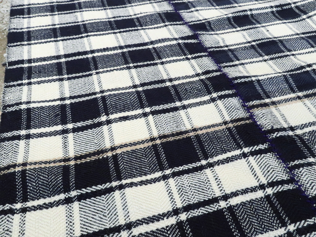 Vintage Persian Square Textile, No.29027 - Gsblank