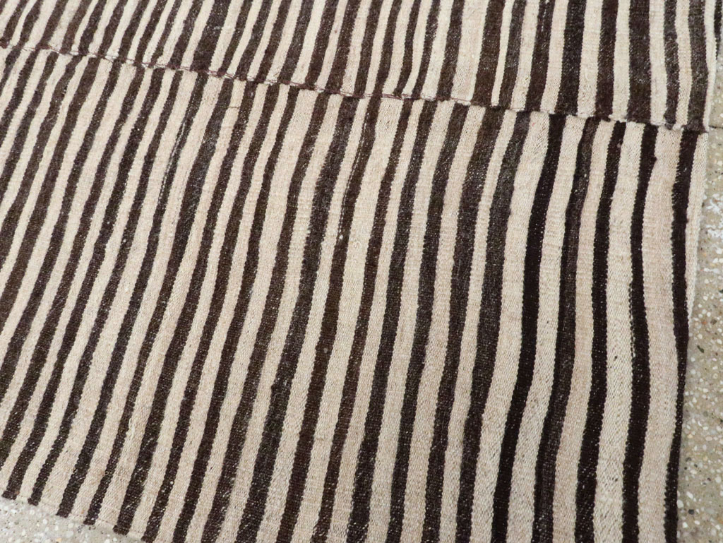 Vintage Persian Flatweave Kilim Accent Rug, No.29044 - Gsblank