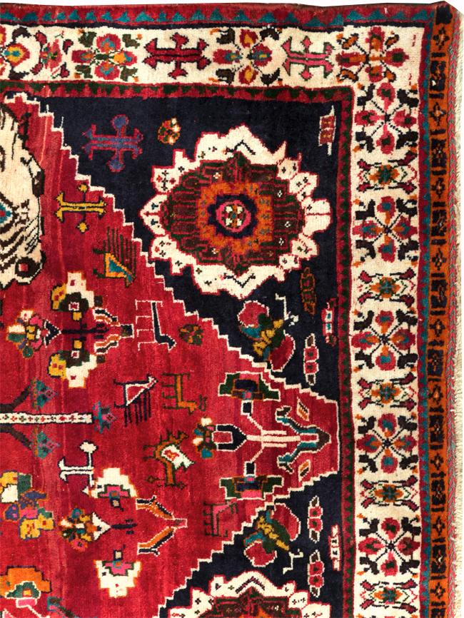 Vintage Persian Pictorial Shiraz Rug, No.29061 - Gsblank