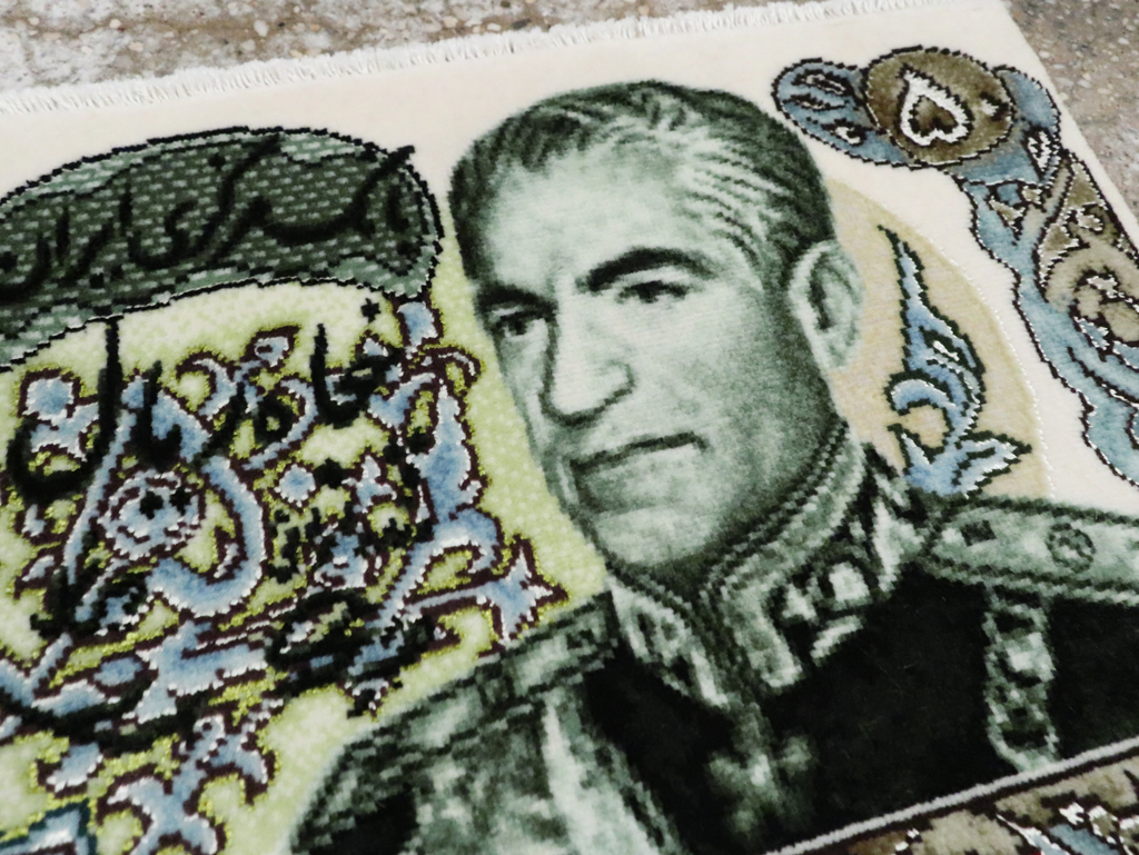 Modern Persian Tabriz Pictorial Rug, No.29068 - Gsblank