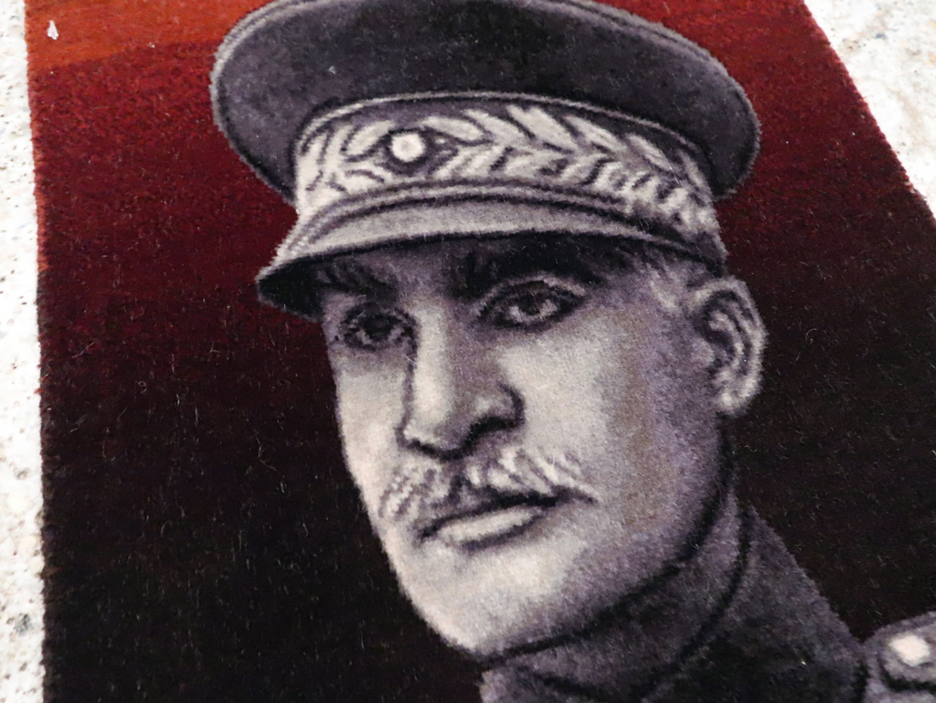 Vintage Persian Tabriz Pictorial Rug, No.29069 - Gsblank