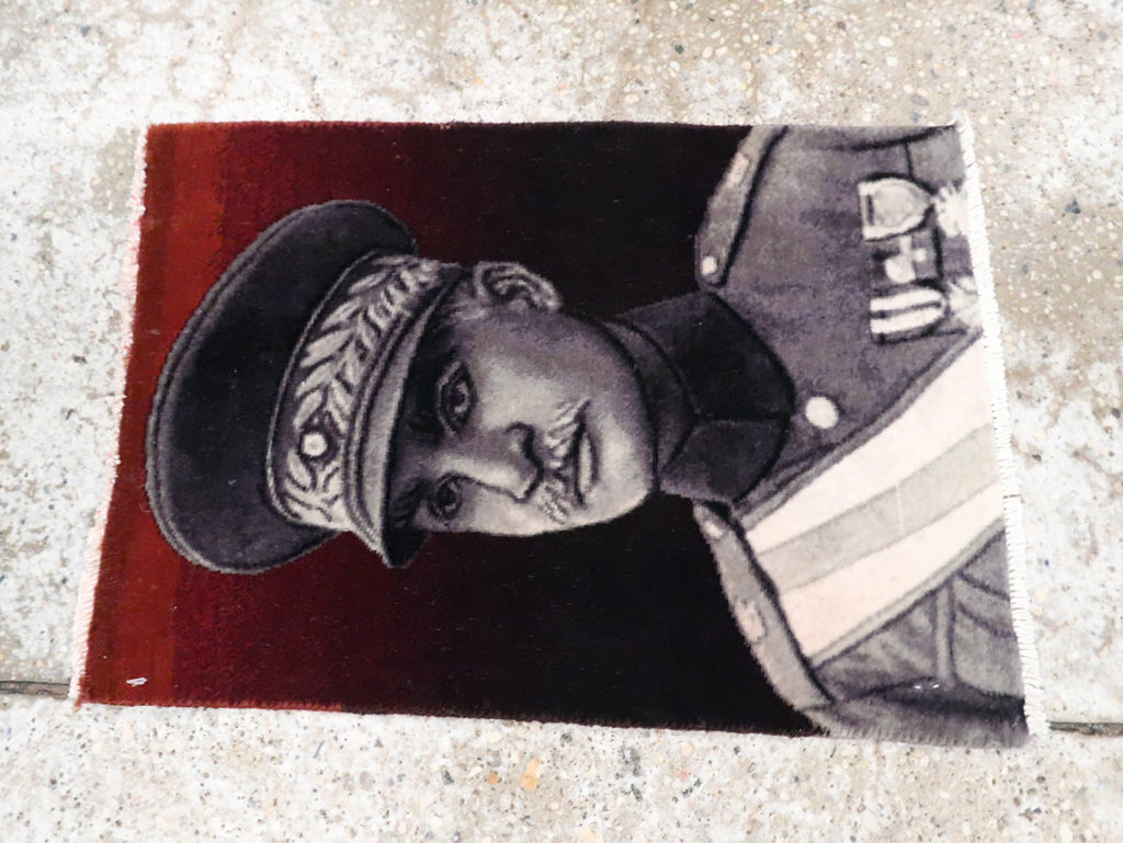 Vintage Persian Tabriz Pictorial Rug, No.29069 - Gsblank