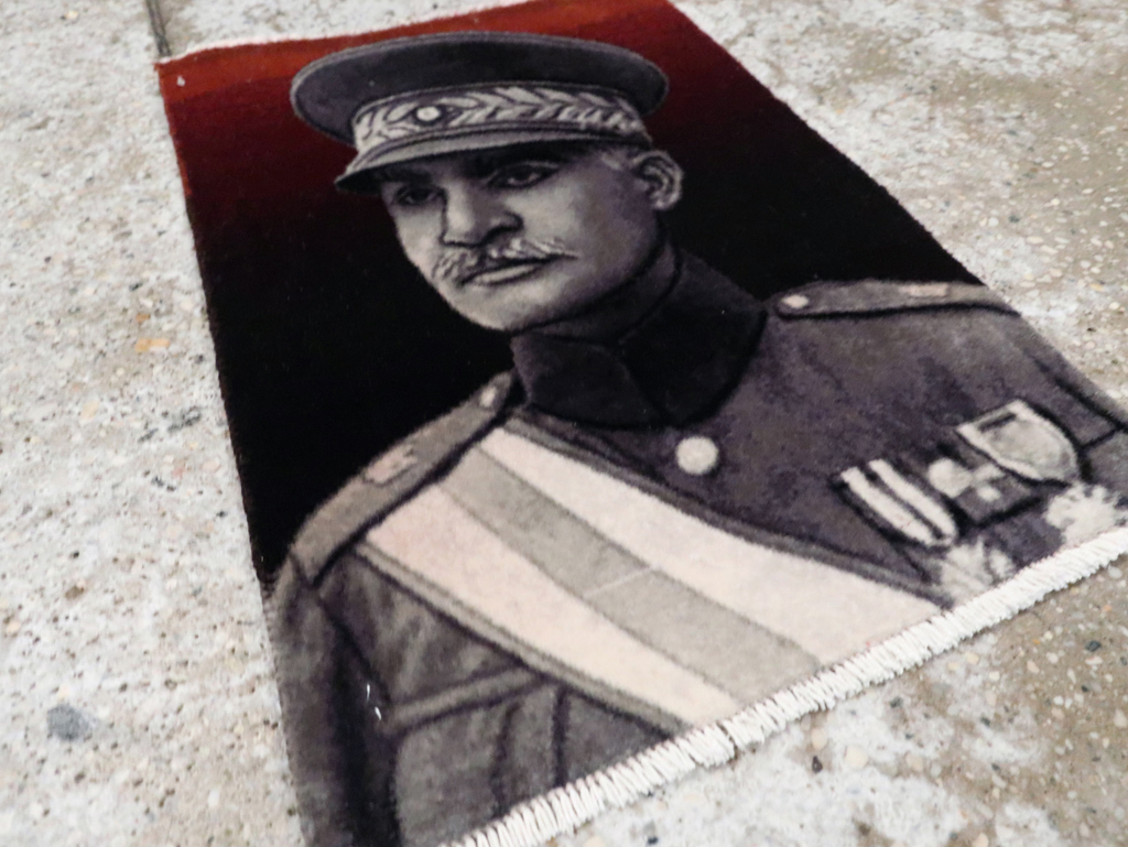 Vintage Persian Tabriz Pictorial Rug, No.29069 - Gsblank