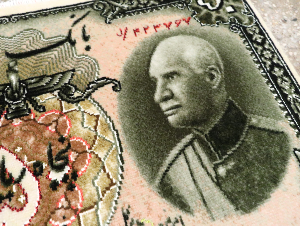 Vintage Persian Tabriz Pictorial Rug, No.29079 - Gsblank