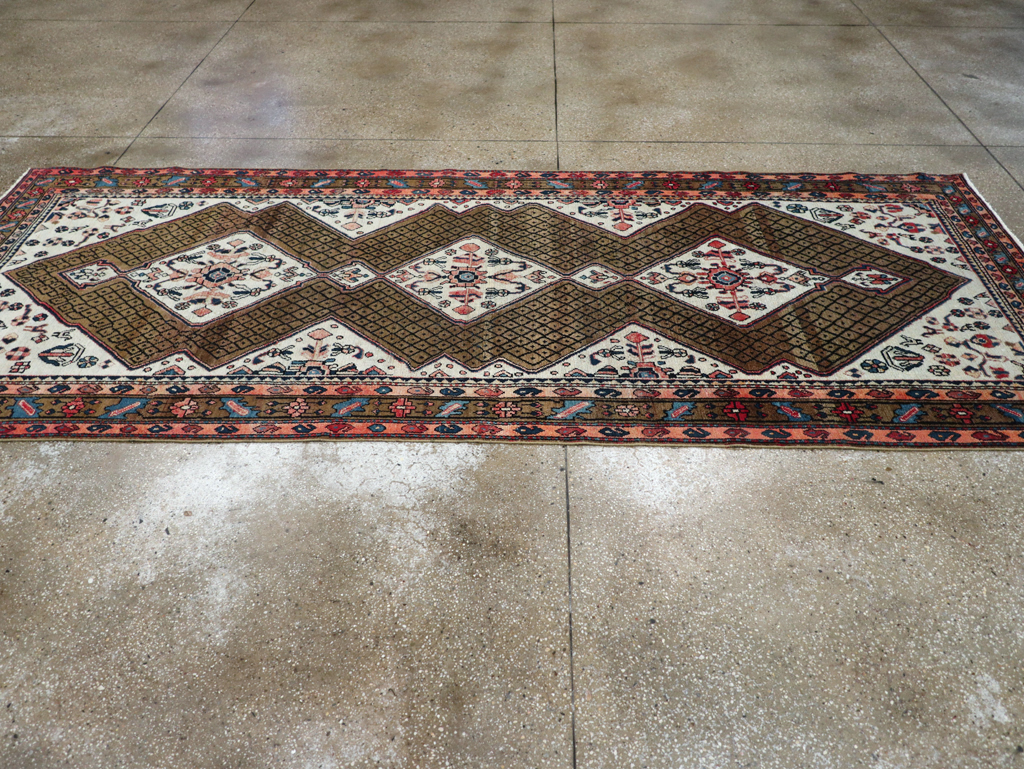 Vintage Persian Hamadan Gallery Rug, No.29086 - Gsblank