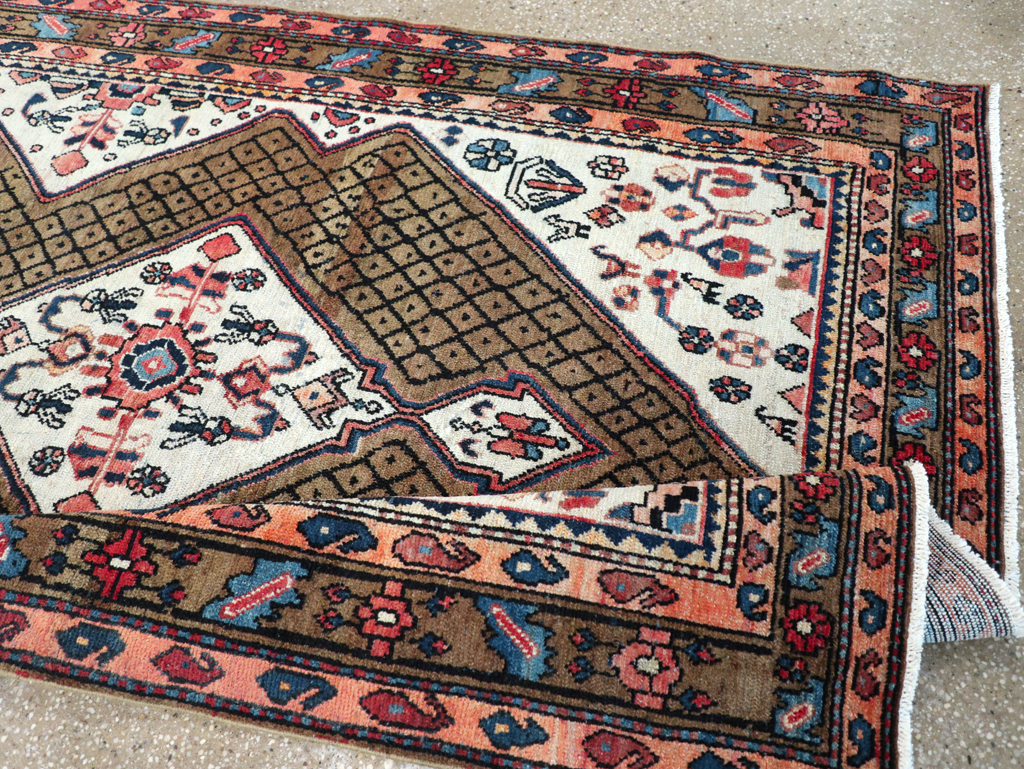 Vintage Persian Hamadan Gallery Rug, No.29086 - Gsblank