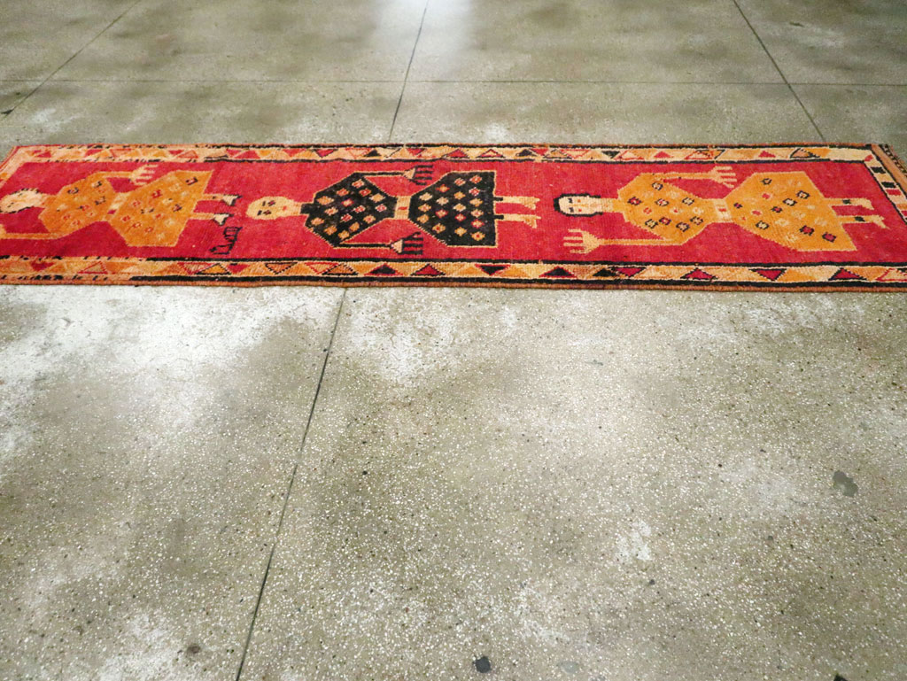 Vintage Turkish Anatolian Pictorial Runner, No.29102 - Gsblank