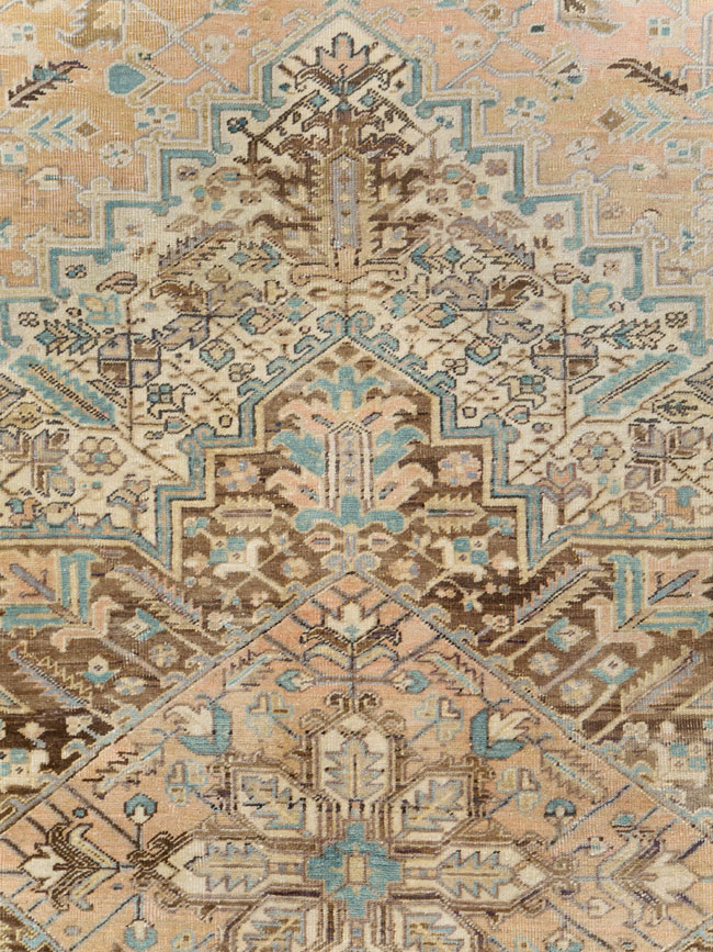 Antique Persian Heriz Square Carpet, No.29132 - Gsblank