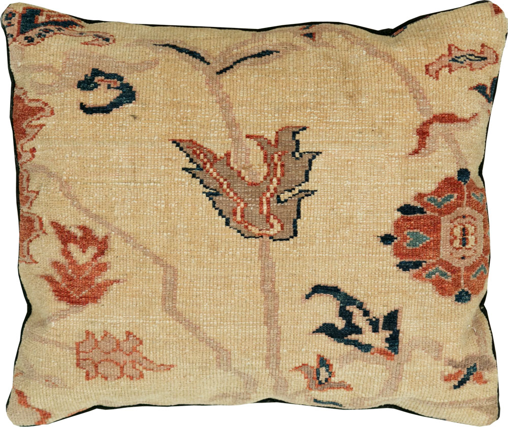 Antique Persian Serapi Pillow, No.29134 - Gsblank