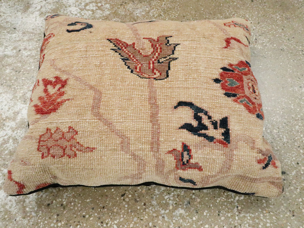 Antique Persian Serapi Pillow, No.29134 - Gsblank
