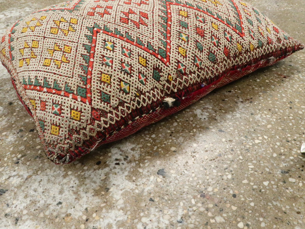 Vintage Persian Kilim Pillow, No.29143 - Gsblank