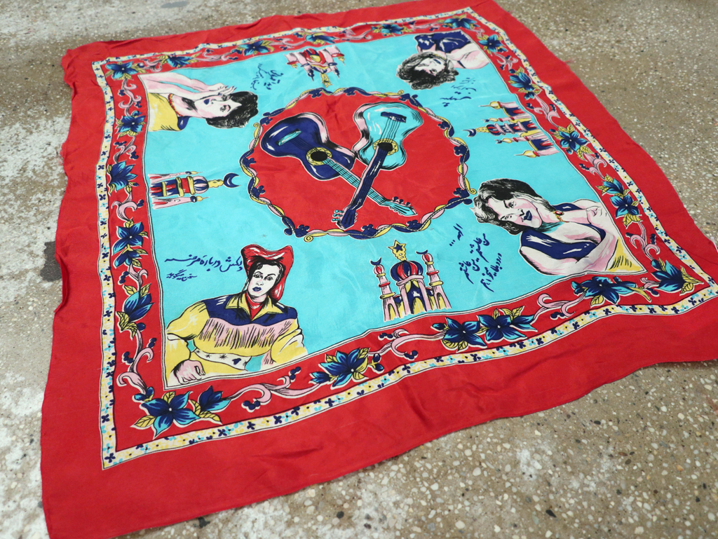 Vintage Persian Silk Textile, No.29159 - Gsblank