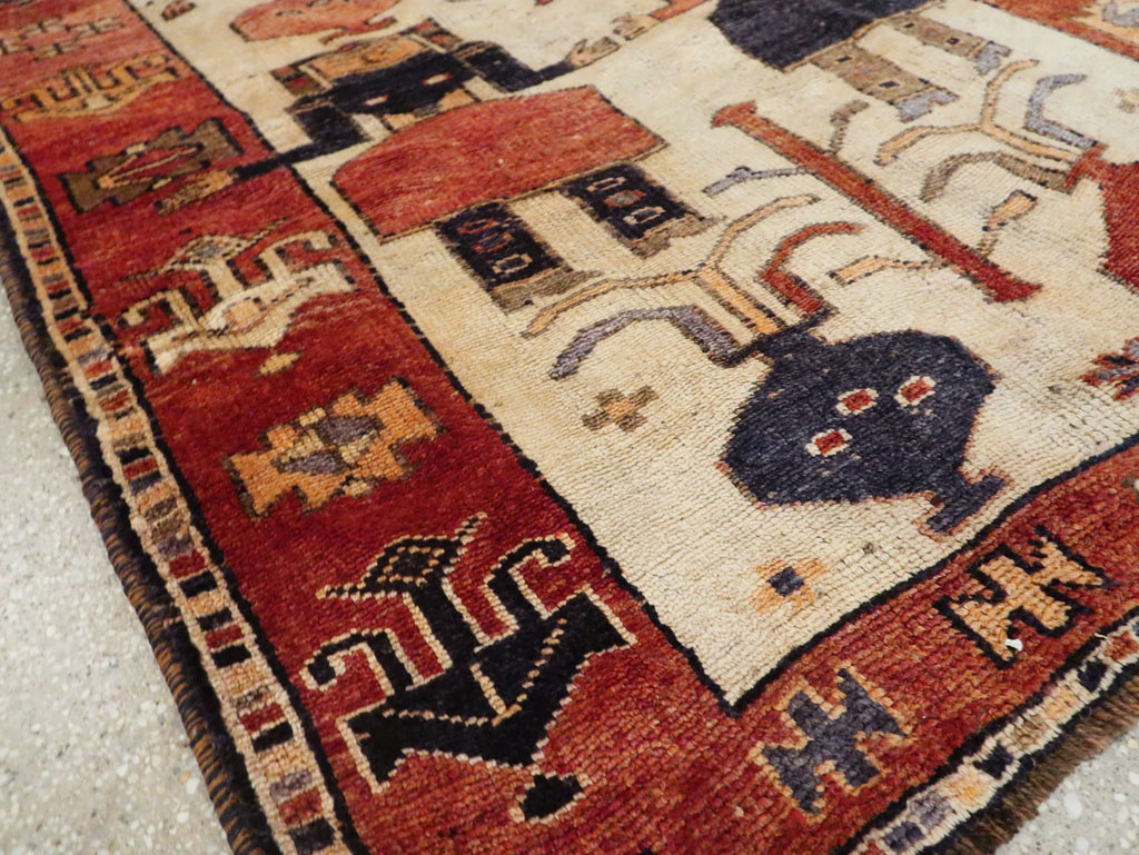 Vintage Persian Bakhtiari Pictorial Rug, No.29169 - Gsblank