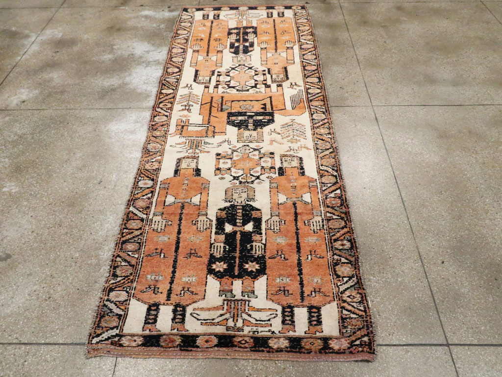 Vintage Persian Bakhtiari Pictorial Rug, No.29171 - Gsblank