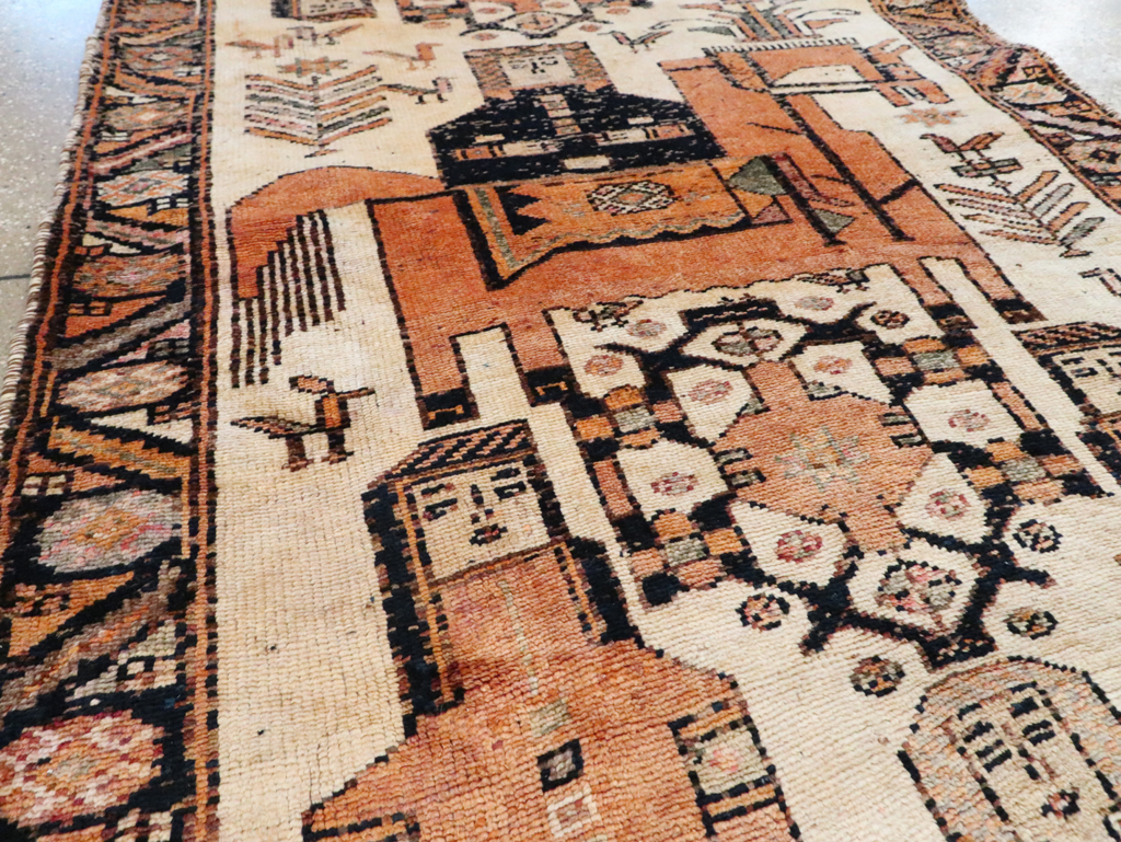 Vintage Persian Bakhtiari Pictorial Rug, No.29171 - Gsblank