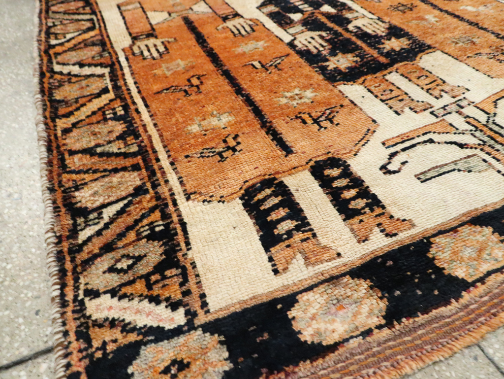 Vintage Persian Bakhtiari Pictorial Rug, No.29171 - Gsblank