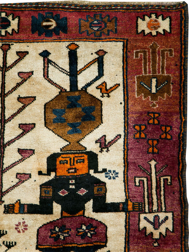 Vintage Bakhtiari Pictorial Rug, No.29174 - Gsblank