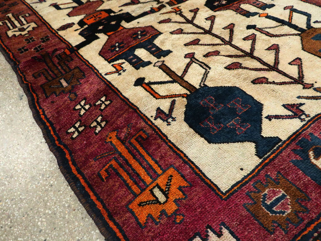 Vintage Bakhtiari Pictorial Rug, No.29174 - Gsblank