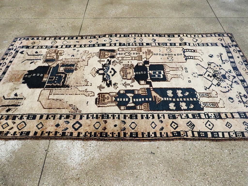 Vintage Persian Bakhtiari Pictorial Rug, No.29177 - Gsblank