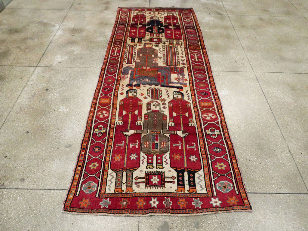 Vintage Persian Pictorial Bakhtiari Rug, No.29179 - Gsblank