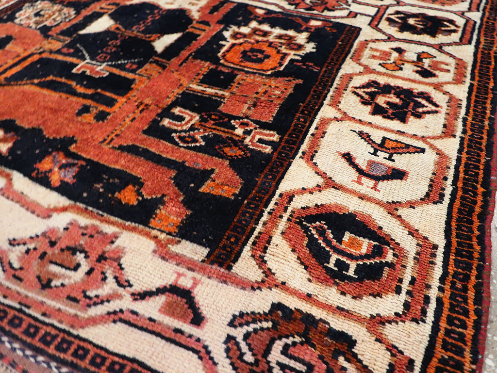 Tribal Persian Pictorial Bakhtiari Accent Rug, No.29183 - Gsblank