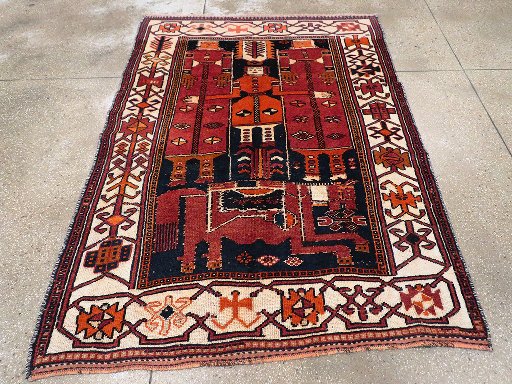 Tribal Persian Pictorial Bakhtiari Accent Rug, No.29184 - Gsblank