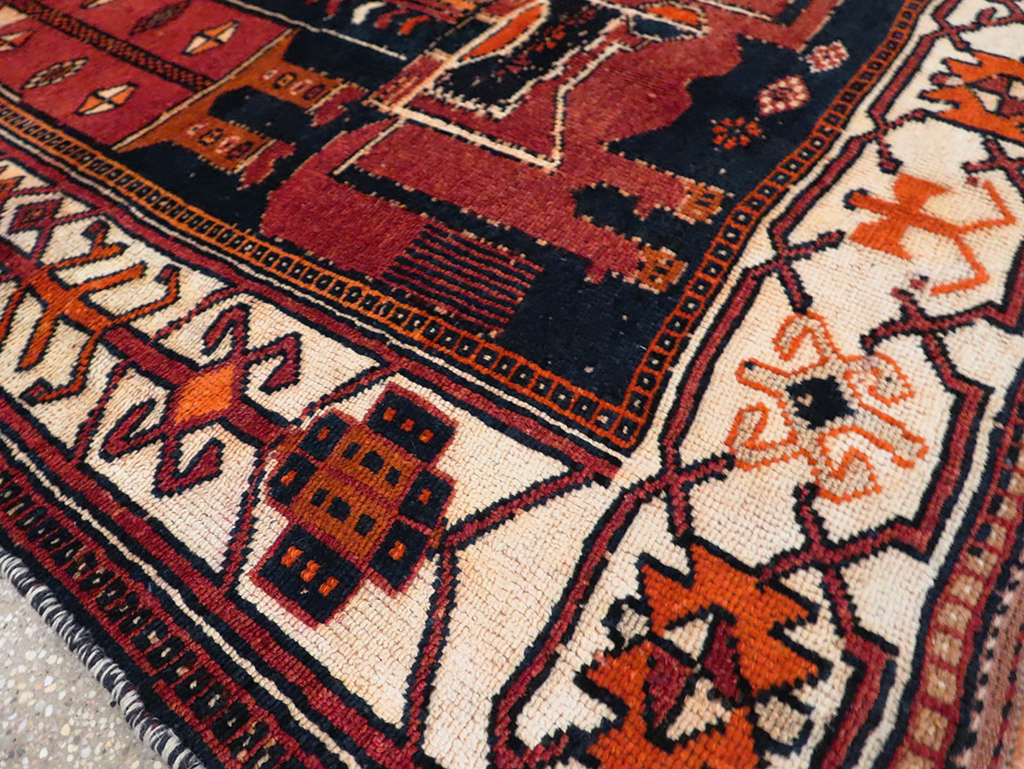 Tribal Persian Pictorial Bakhtiari Accent Rug, No.29184 - Gsblank