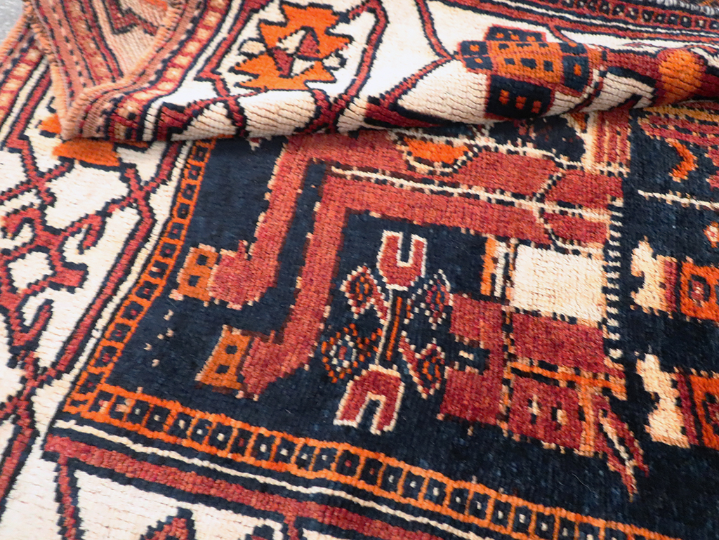 Tribal Persian Pictorial Bakhtiari Accent Rug, No.29184 - Gsblank