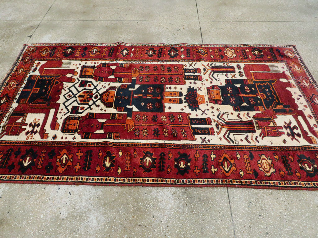 Vintage Persian Bakhtiari Pictorial Accent Rug, No.29186 - Gsblank