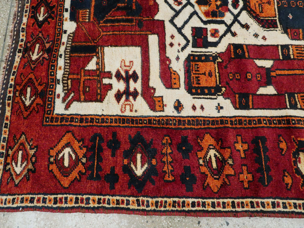 Vintage Persian Bakhtiari Pictorial Accent Rug, No.29186 - Gsblank