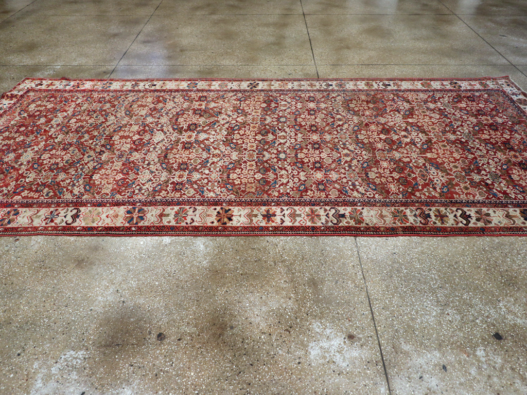 Antique Persian Malayer Gallery Carpet, No.29203 - Gsblank
