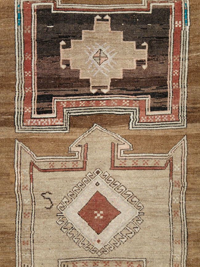 Vintage Turkish Anatolian Room Size Carpet, No.29217 - Gsblank