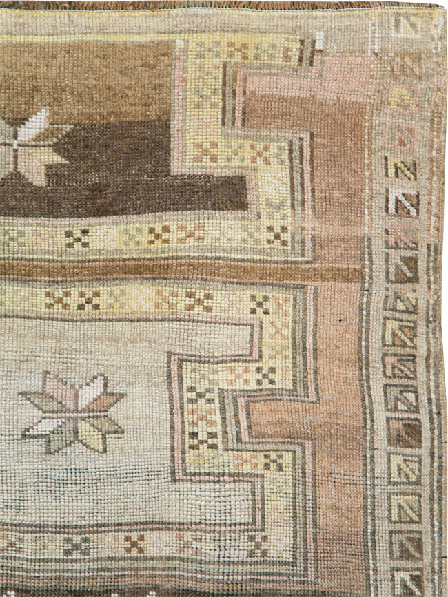 Vintage Anatolian Gallery Carpet, No.29221 - Gsblank