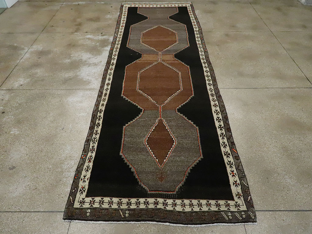 Vintage Turkish Anatolian Wide Gallery Runner, No.29229 - Gsblank