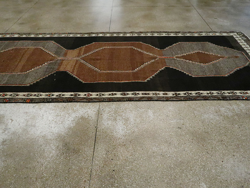 Vintage Turkish Anatolian Wide Gallery Runner, No.29229 - Gsblank