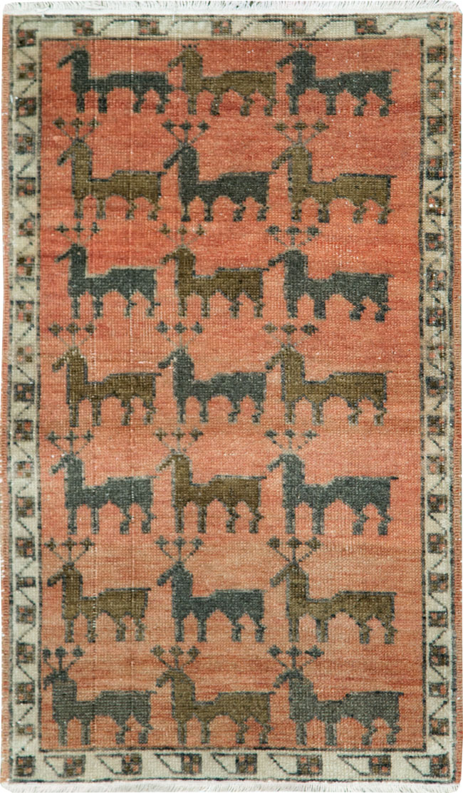 Vintage Anatolian Pictorial Rug, No.29230 - Gsblank