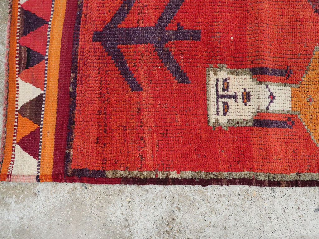 Vintage Turkish Anatolian Pictorial Runner, No.29231 - Gsblank