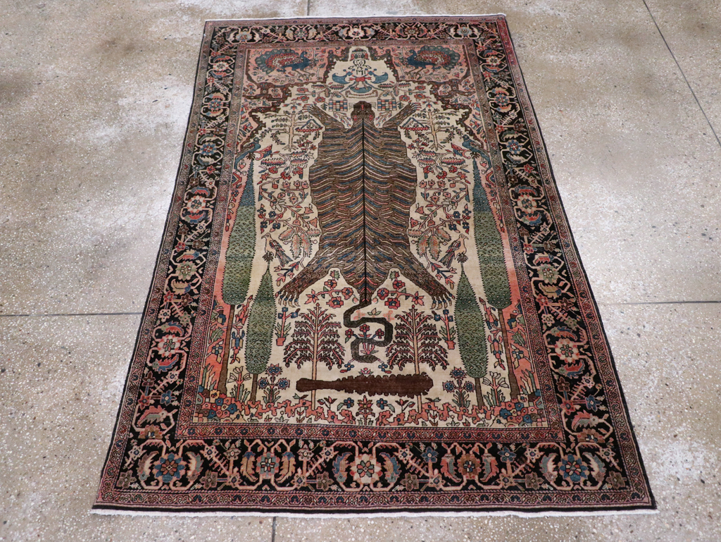 Antique Sarouk Farahan Pictorial Rug, No.29250 - Gsblank