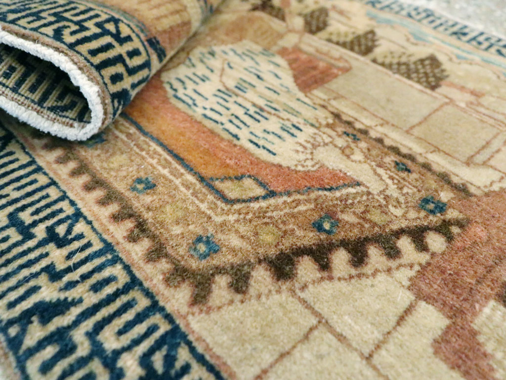 Vintage Persian Tabriz Pictorial Throw Rug, No.29270 - Gsblank