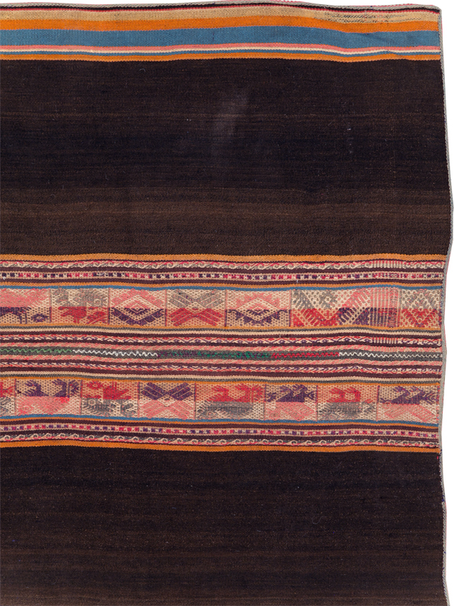 Vintage Perisan Square Kilim, No.29282 - Gsblank