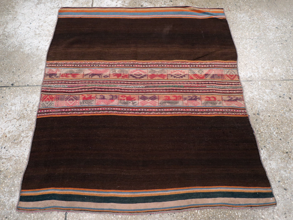 Vintage Perisan Square Kilim, No.29282 - Gsblank