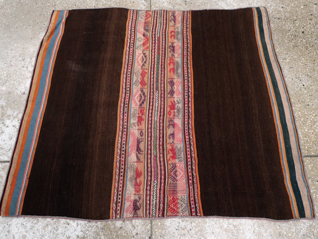 Vintage Perisan Square Kilim, No.29282 - Gsblank
