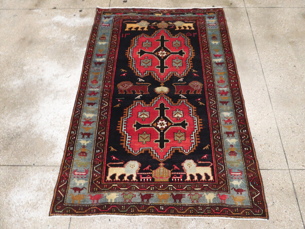 Vintage Persian Pictorial Malayer Accent Rug, No.29296 - Gsblank