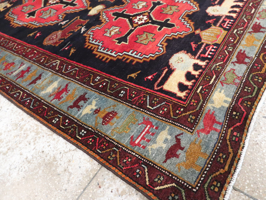 Vintage Persian Pictorial Malayer Accent Rug, No.29296 - Gsblank
