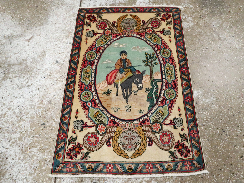 Vintage Persian Tabriz Pictorial Rug, No.29303 - Gsblank