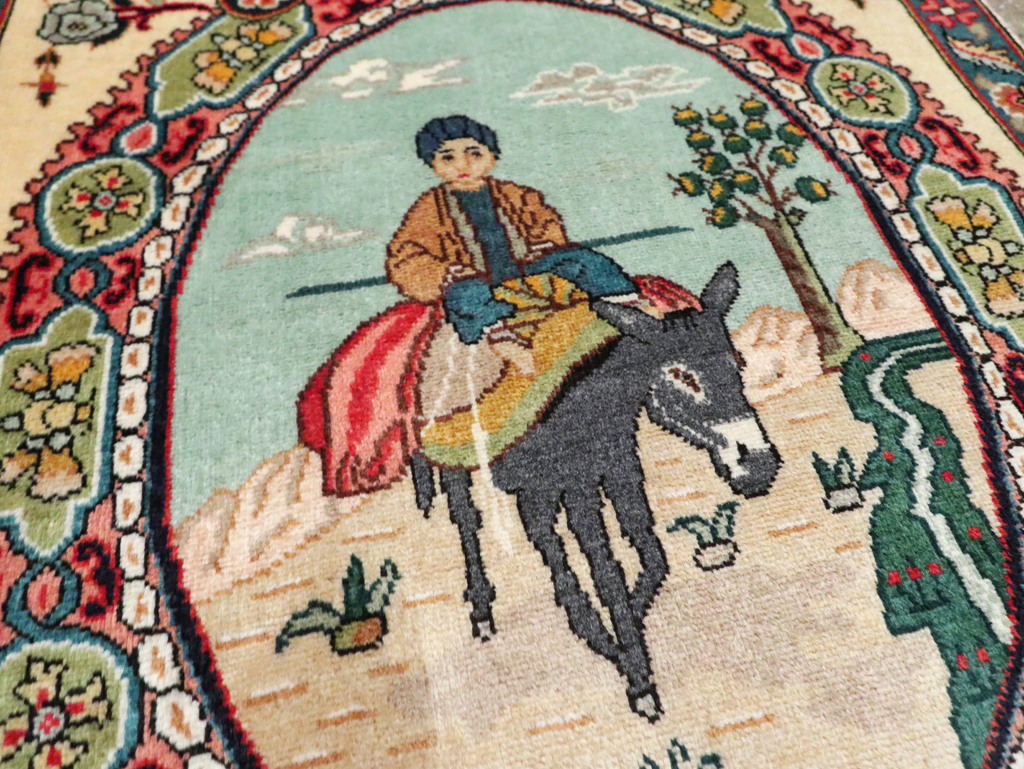 Vintage Persian Tabriz Pictorial Rug, No.29303 - Gsblank